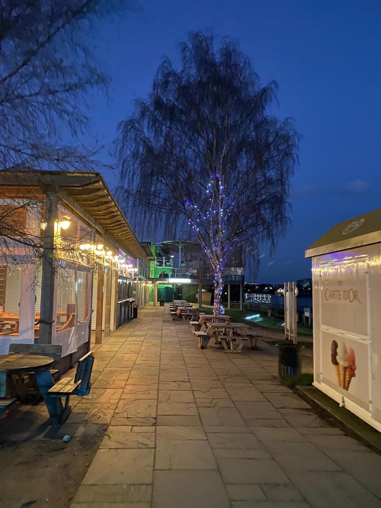 Tattershall Lakes Kingfisher Caravan 8 Berth With Hot Tub & Wifi Екстериор снимка
