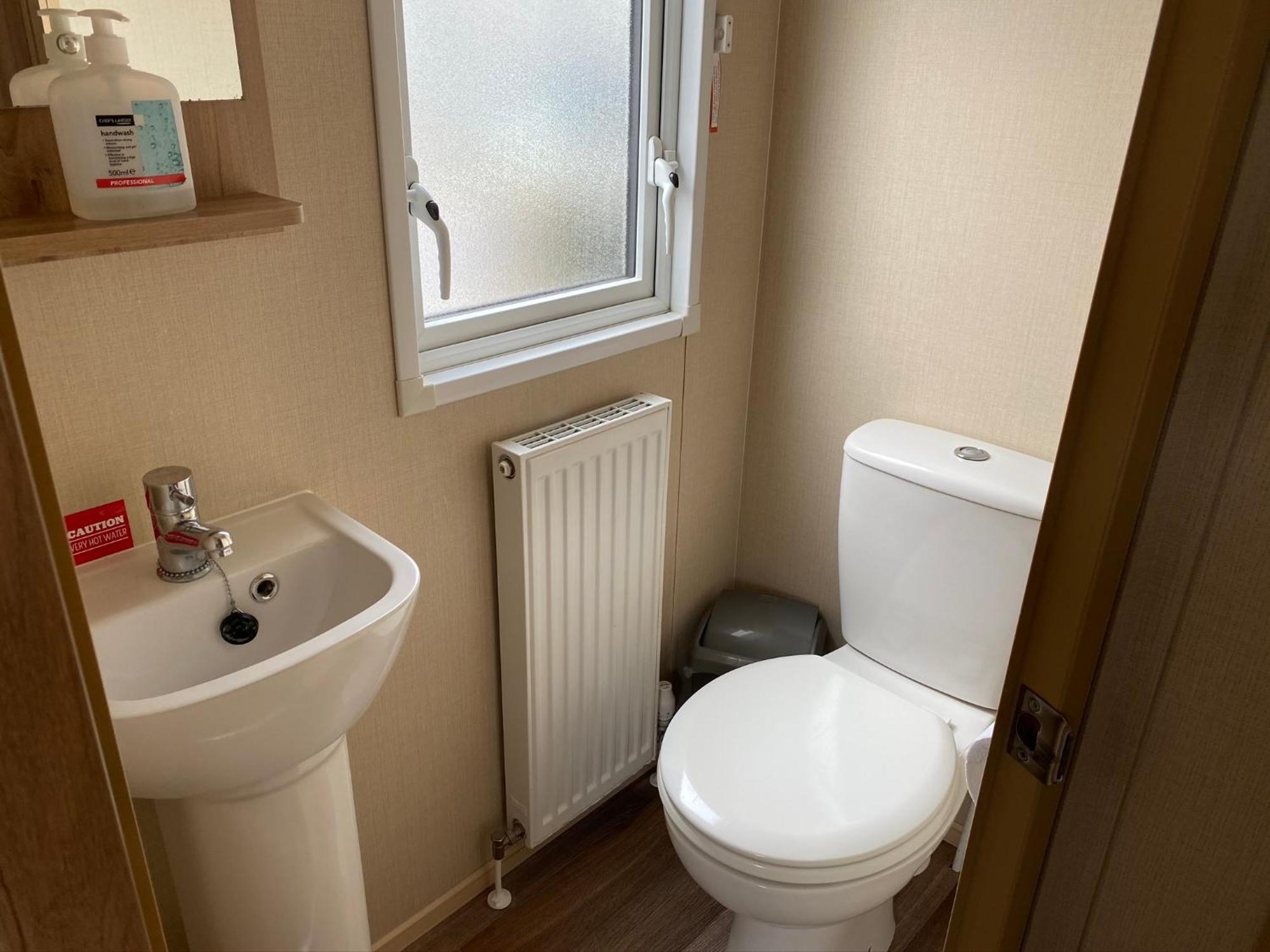 Tattershall Lakes Kingfisher Caravan 8 Berth With Hot Tub & Wifi Екстериор снимка