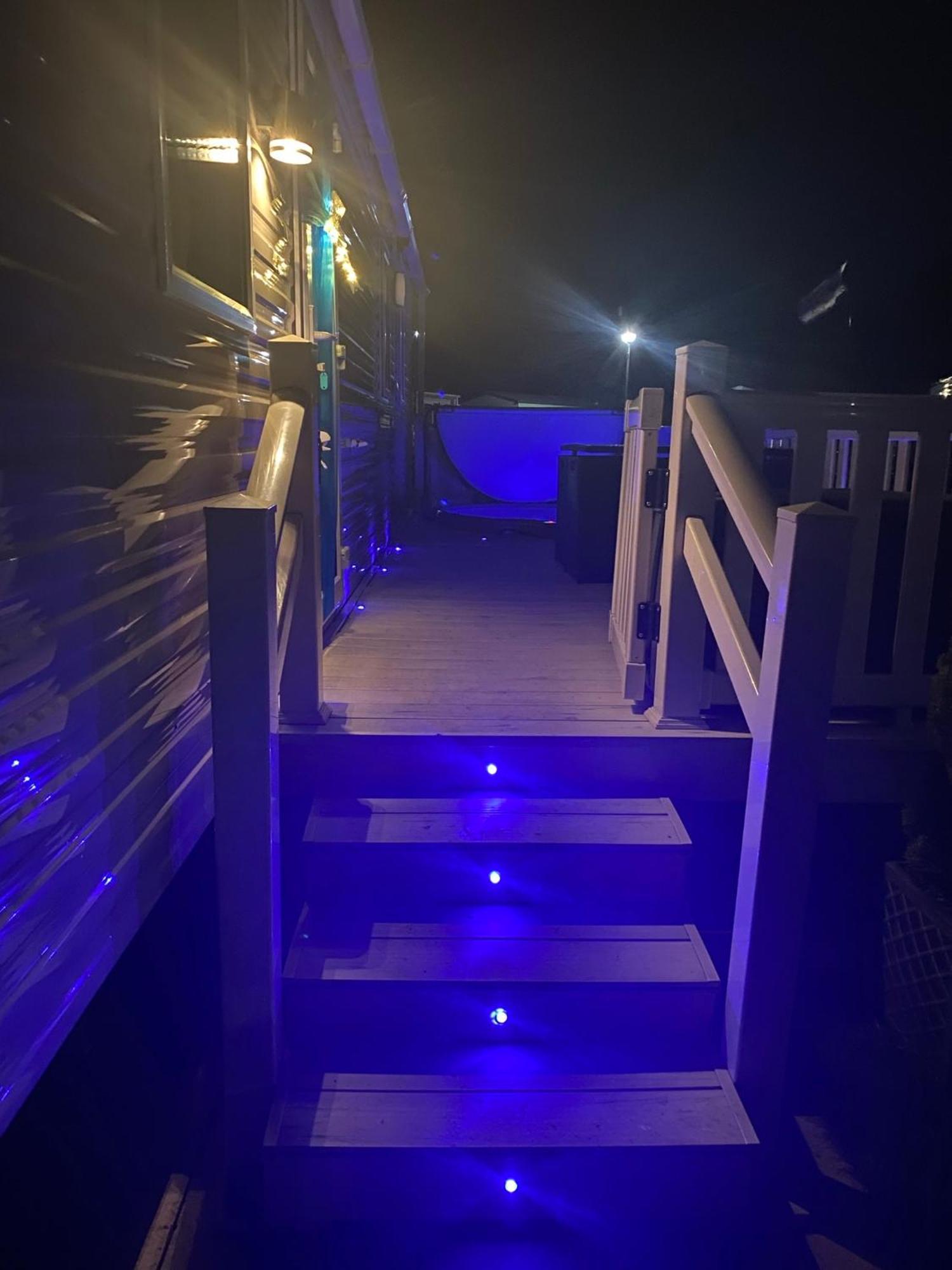 Tattershall Lakes Kingfisher Caravan 8 Berth With Hot Tub & Wifi Екстериор снимка