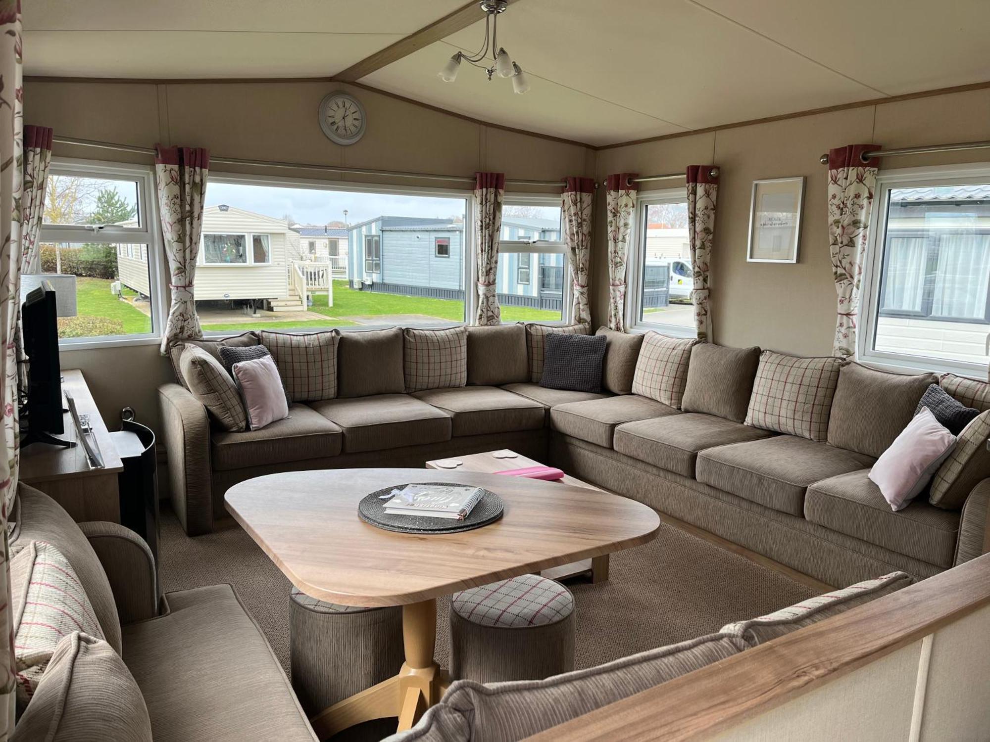 Tattershall Lakes Kingfisher Caravan 8 Berth With Hot Tub & Wifi Екстериор снимка